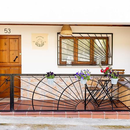 Villa La Olivia 53 Boutique Con Zona Chill Out Exterior à Onís Extérieur photo